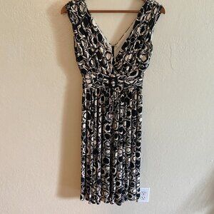 Suzi Chin for Maggy Boutique Black & White Geometric Print Dress – Size 4